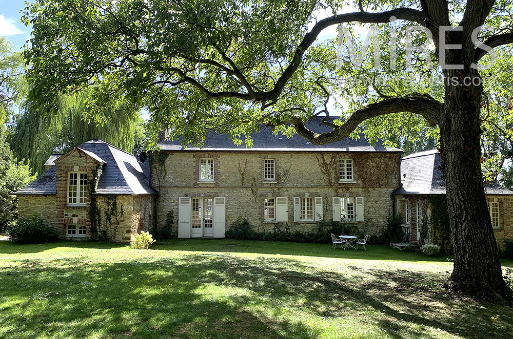 Côté jardin. C1863