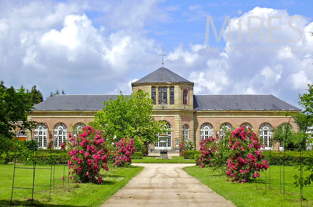 C1884 – Empty orangery