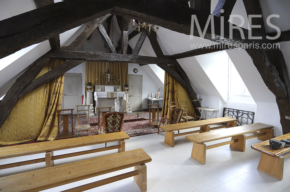C0338 – Chapel in an attic