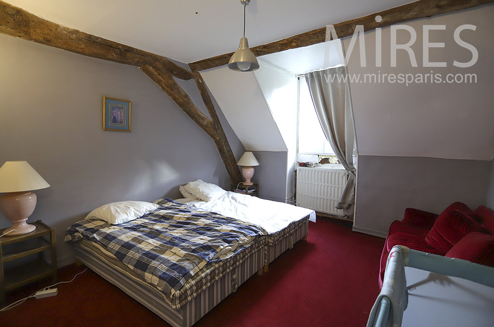 C0338 – Gray bedroom with red carpet