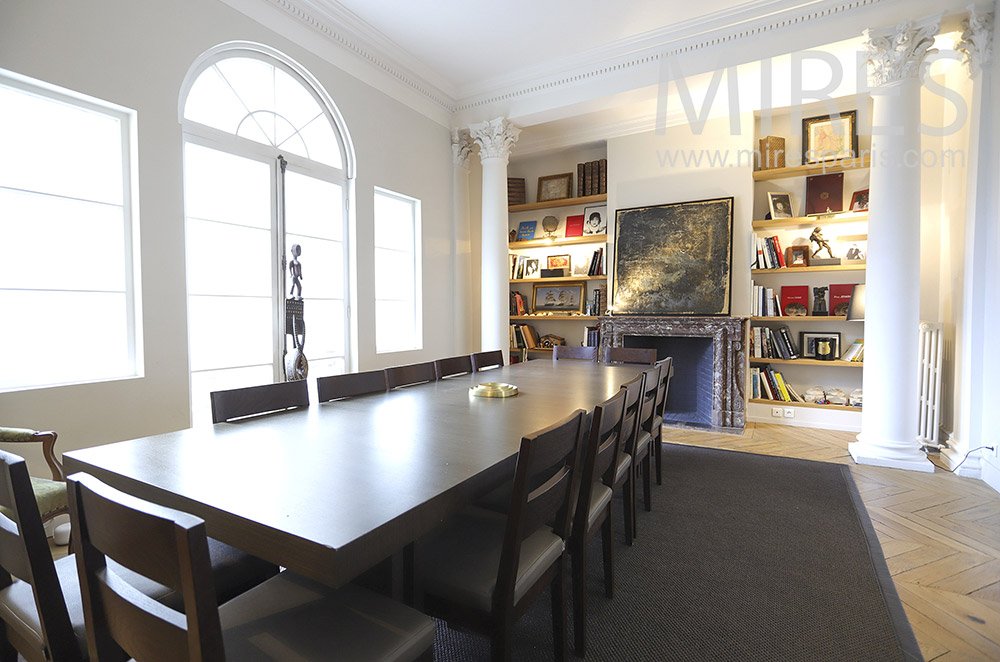 C1888 – Beautiful bright dining room