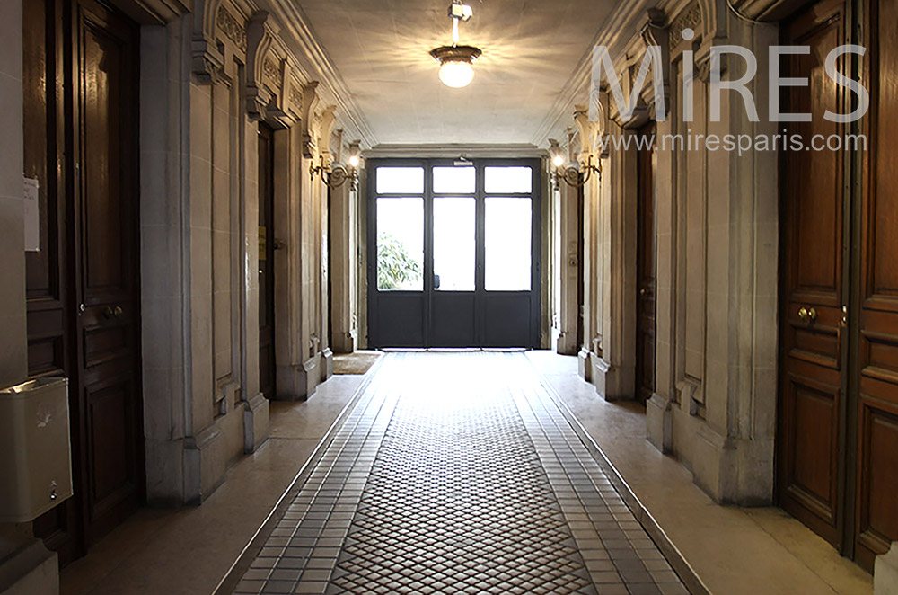 C0193 – Entrée d’immeuble haussmannien