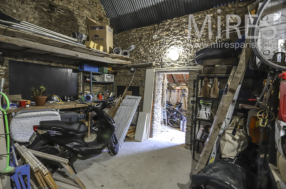 C1892 – Garage and storage room