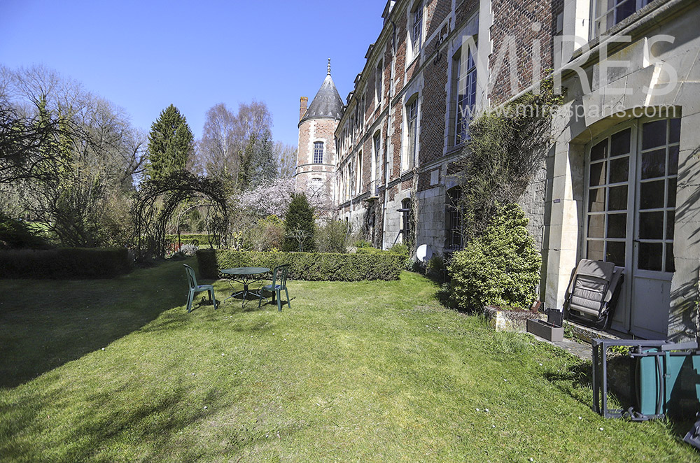 C1905 – Castle garden