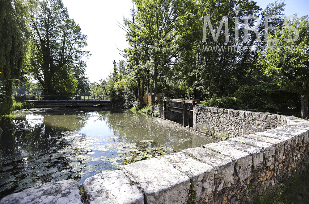 C1916 – Water retention of the mill