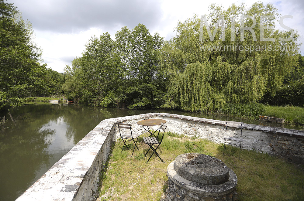 C1916 – Terrace on the pond