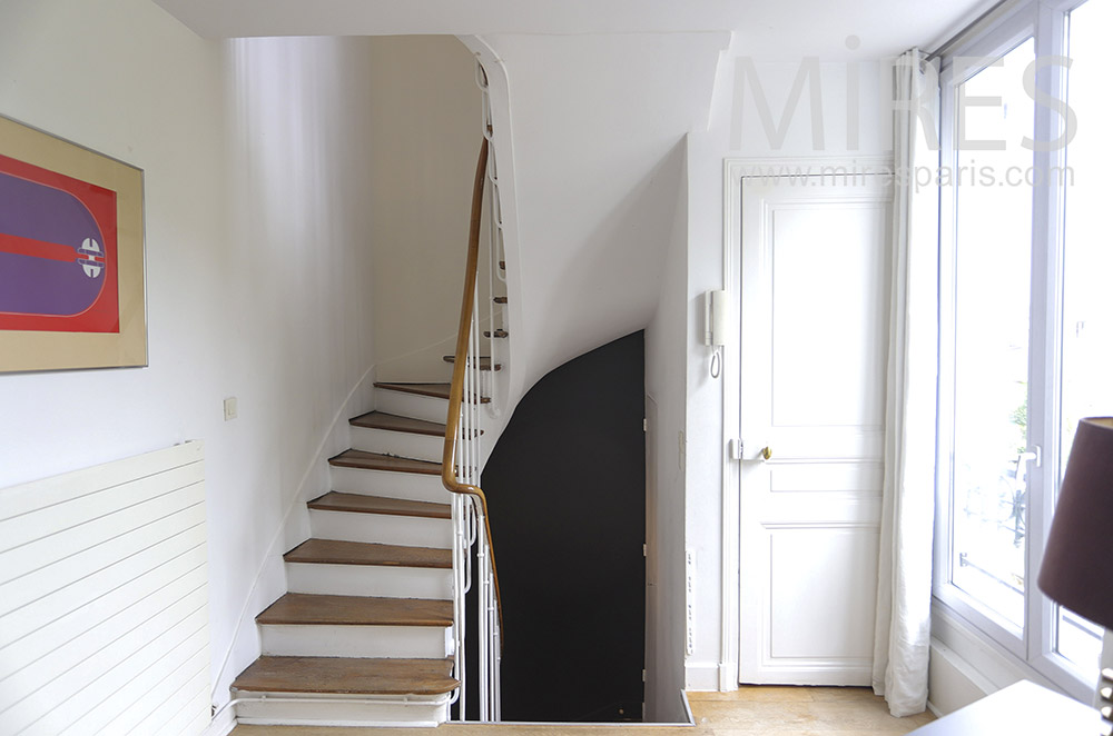 C1924 – White spiral staircase