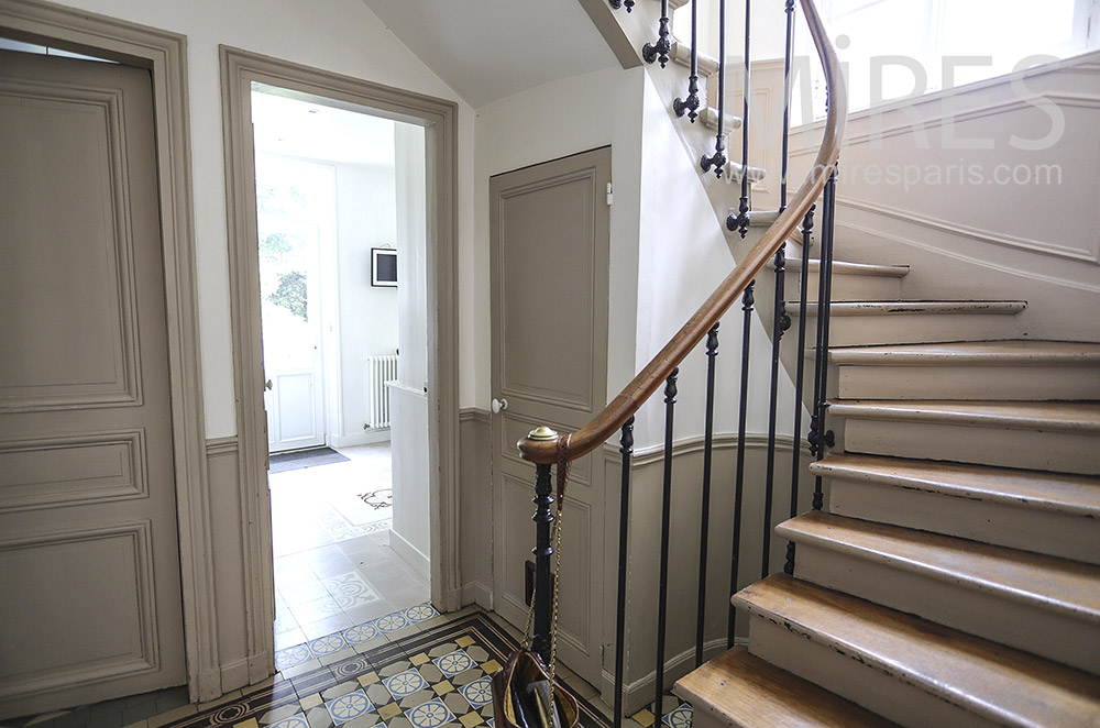 Escalier tournant en bois. C1563