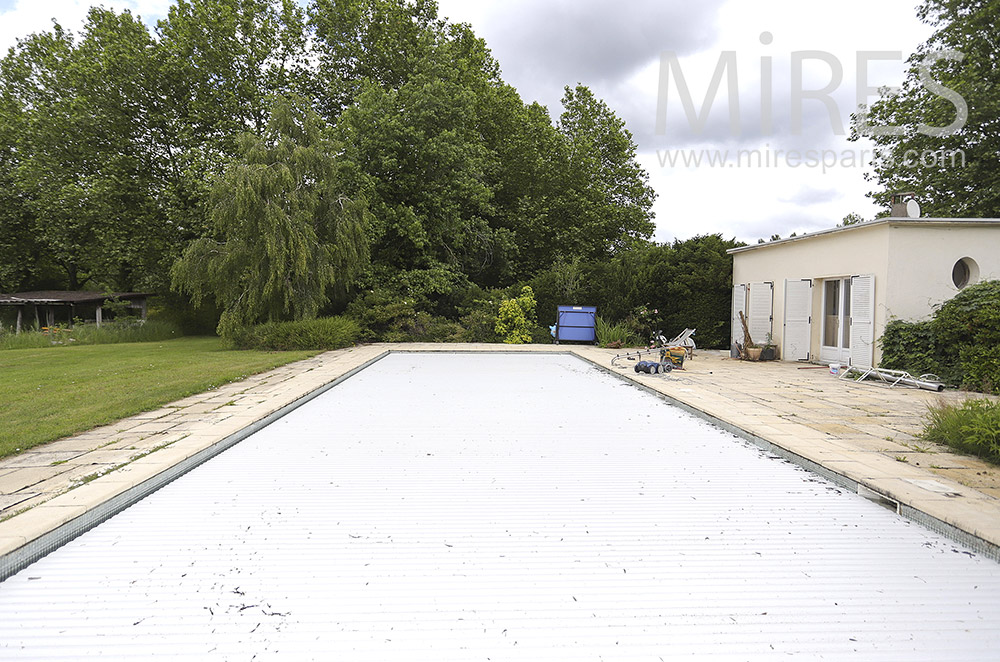 C1923 – Swimming pool with pool house