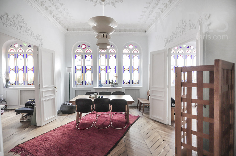 C1941 – Dining room and stained glass window