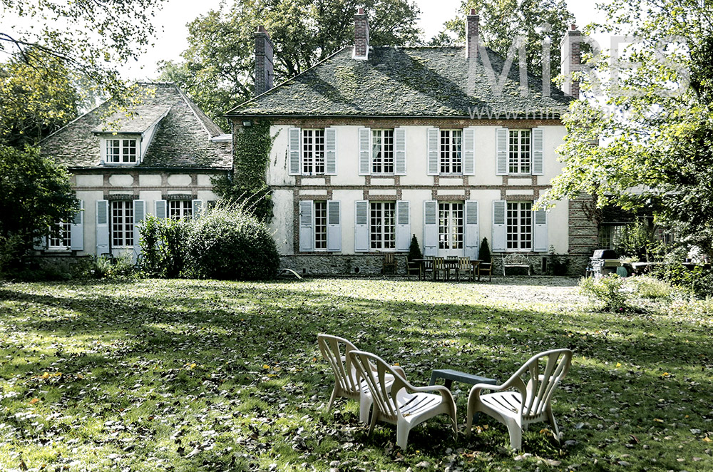 C1947 – Beautiful bourgeois house