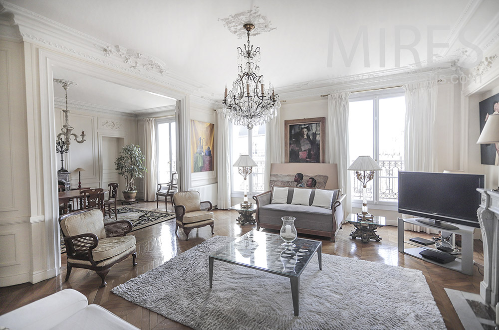 Appartement haussmannien. C1946