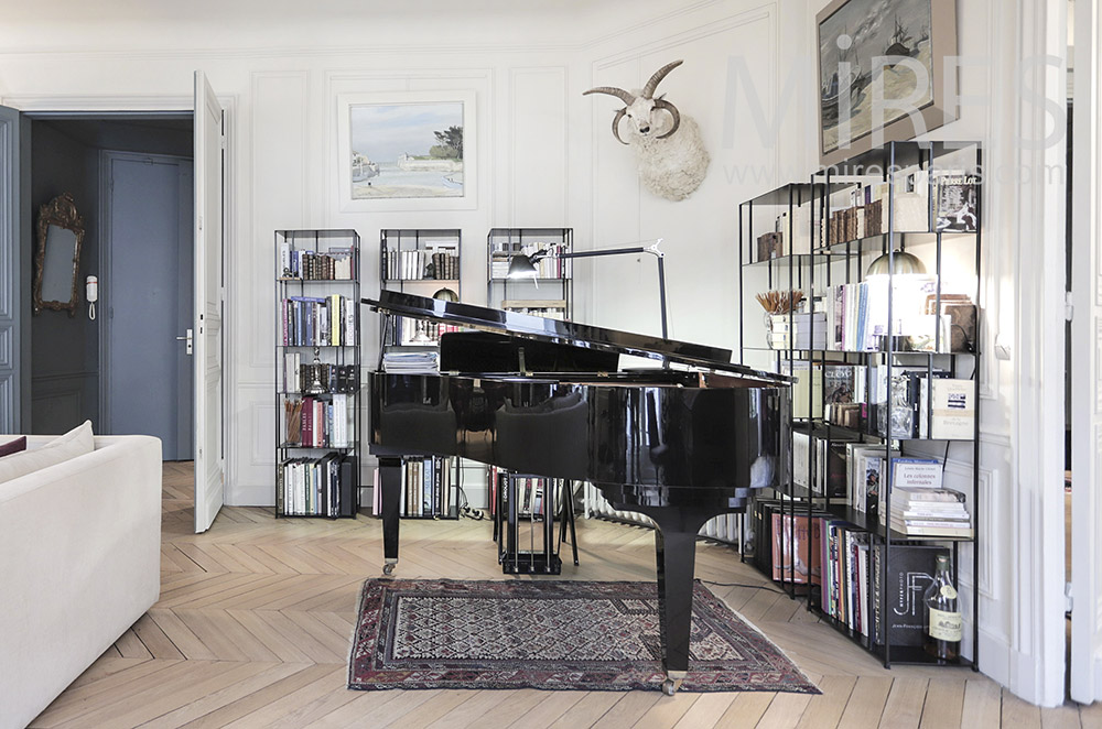 C1950 – Grand piano