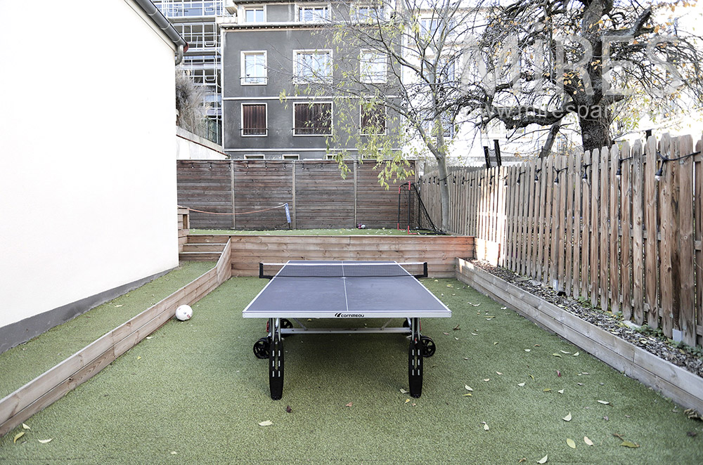 Ping pong en extérieur. C1955