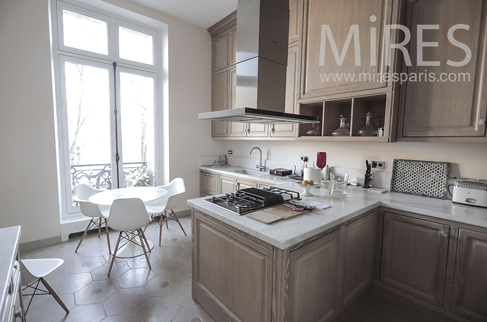 C1960 – Wood and marble kitchen