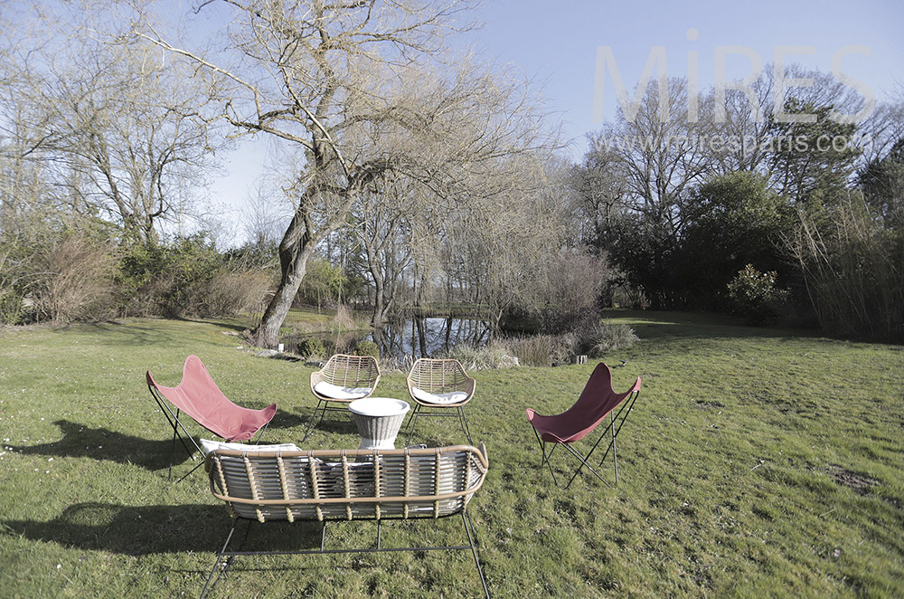 C1978 – Pond at the bottom of the garden