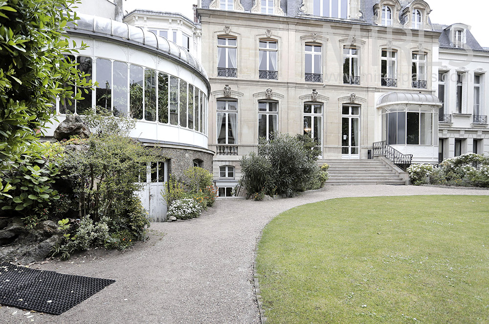 C1990 – Parisian hotel particulier