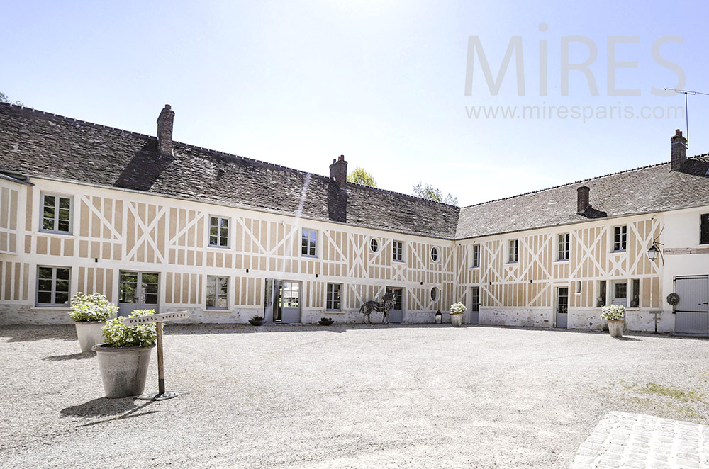 C1886 – Restored 18th century residence