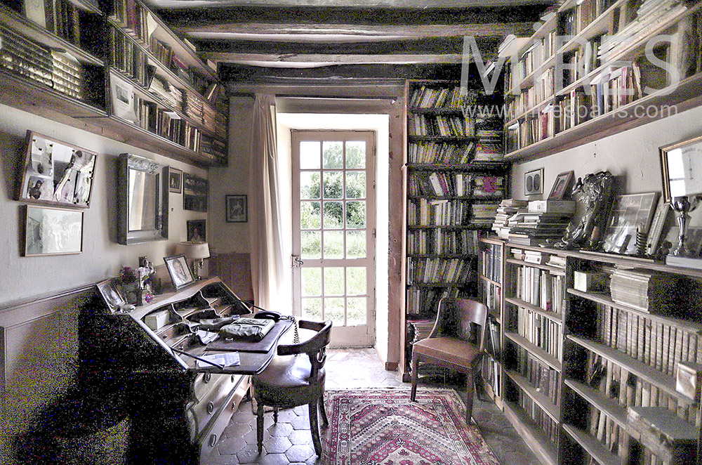 Ancien bureau bibliothèque. C2004