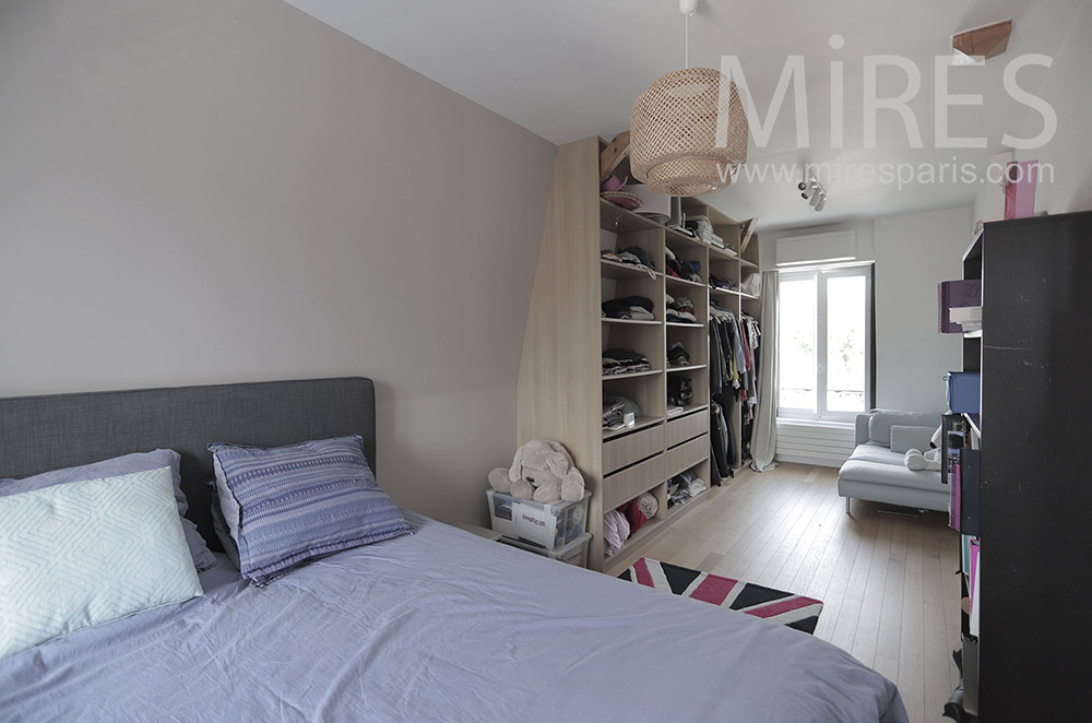 C2012 – Chambre avec dressing