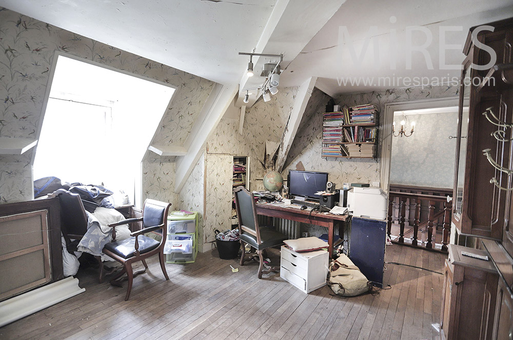 Bedrooms and office in the attic. C2013