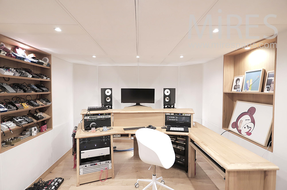 C2038 – Recording studio