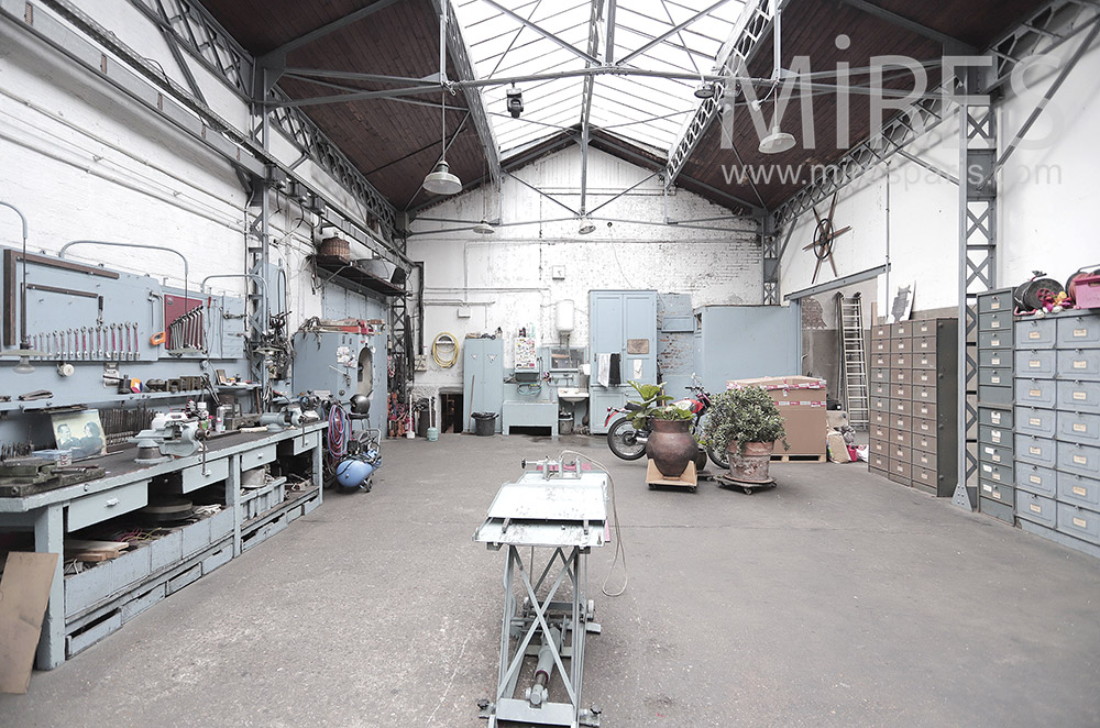 Atelier de mécanique vintage. C2054