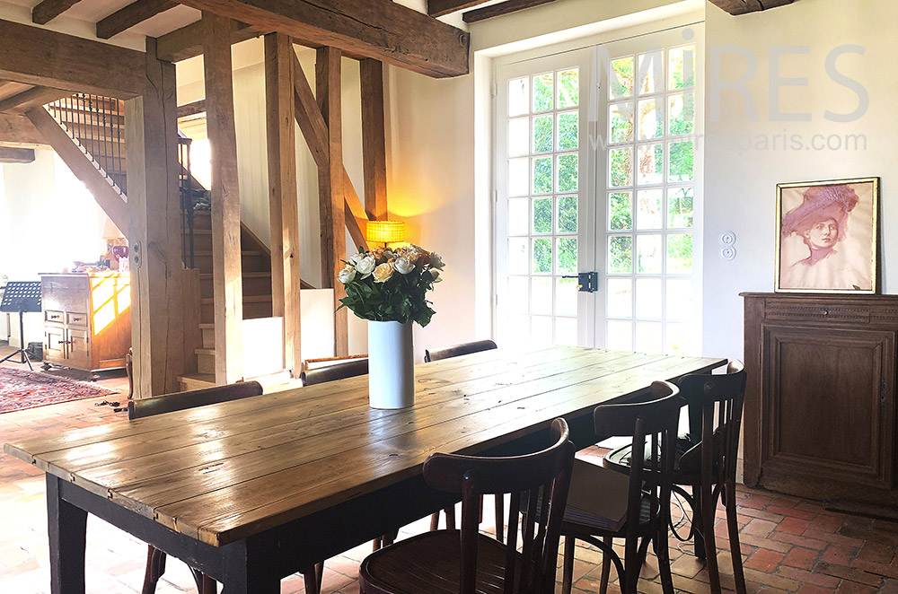 C1863 – Rustic dining room