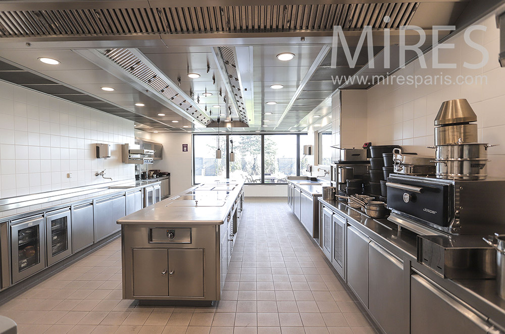 C2077 – Cooking school