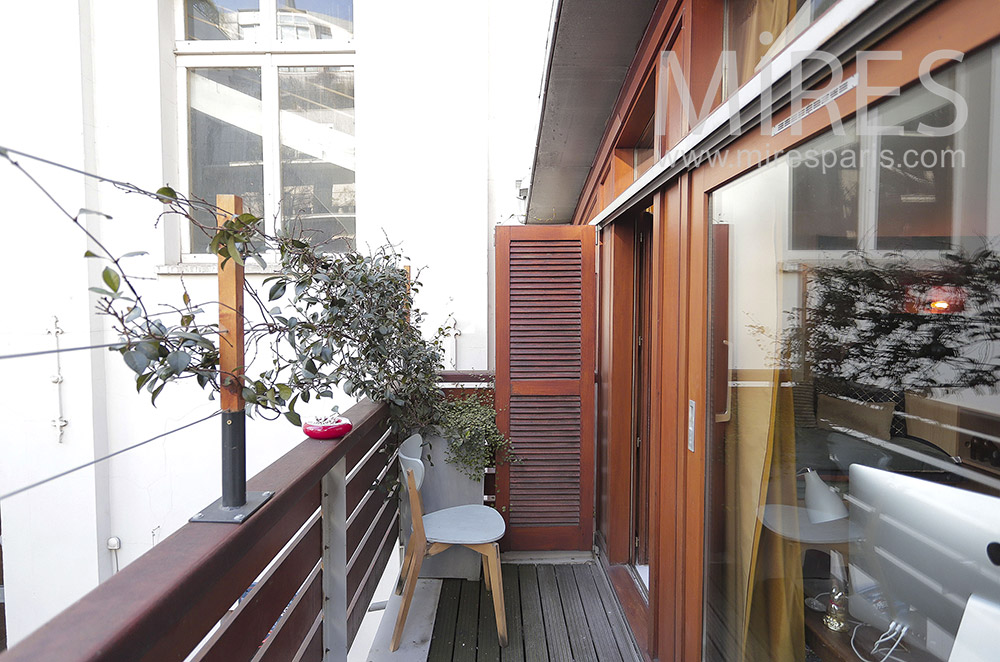 C2079 – Wooden balcony