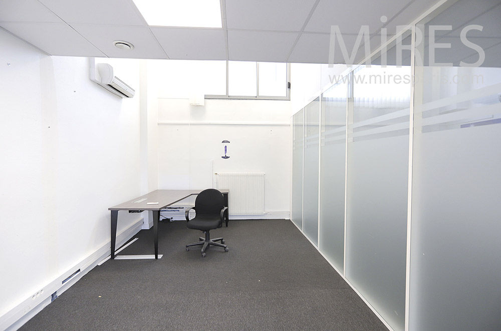 C2081 – Small office