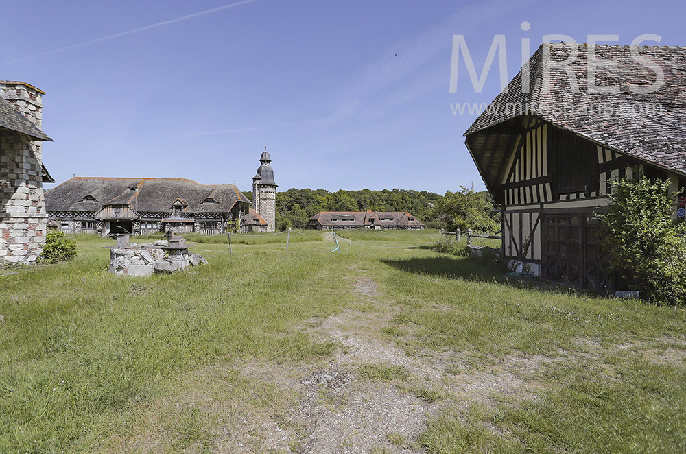 C2105 – Hameau abandonné