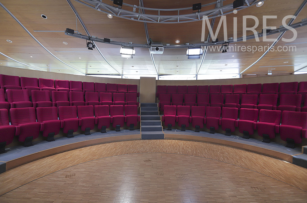 Amphithéâtre de conférence. C2101 | Mires Paris