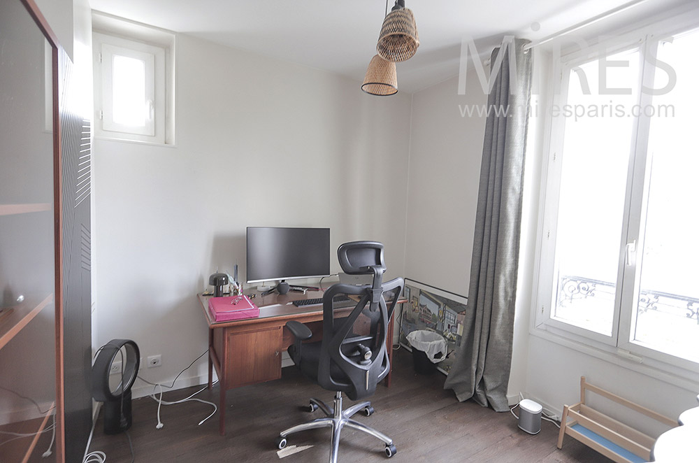 Office. C2121