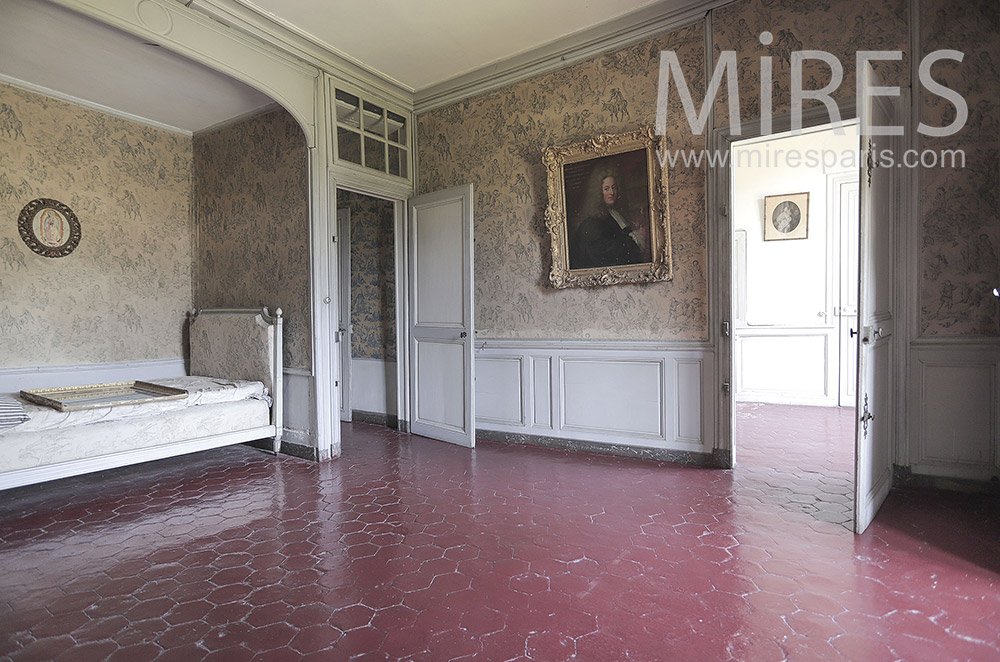 C1533 – Alcove bedroom