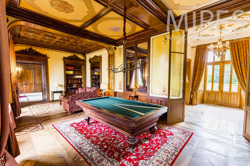 C2094 – Billiard room