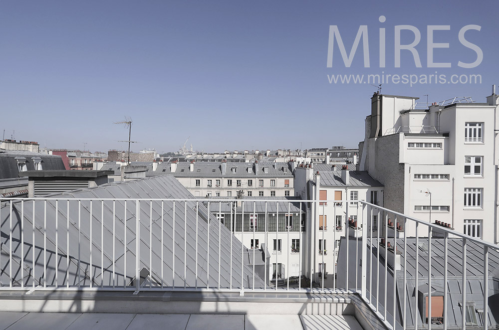 C2114 – Balcony