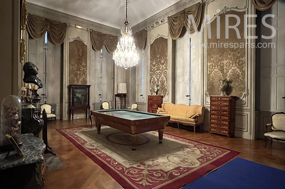 C2117 – Billiard room