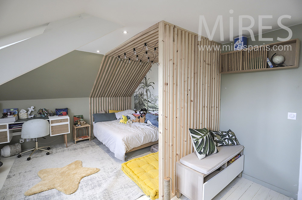 Children’s bedroom under the roof. C2121