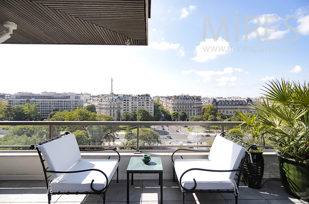 C2141 – Penthouse vue Tour Eiffel