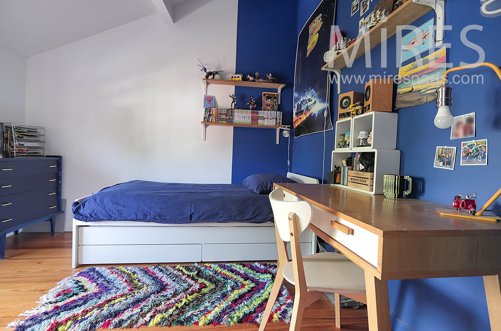 Blue bedroom. C2125