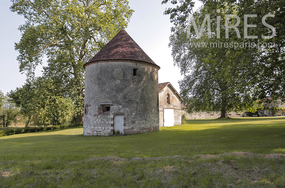 C2128. Old dovecote