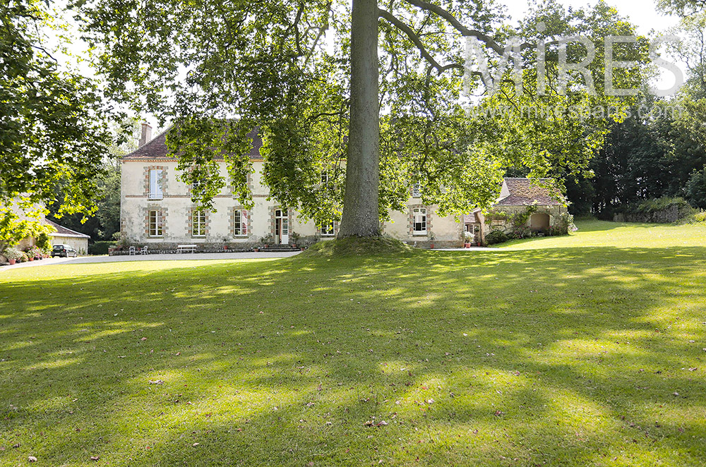 C2128. Garden