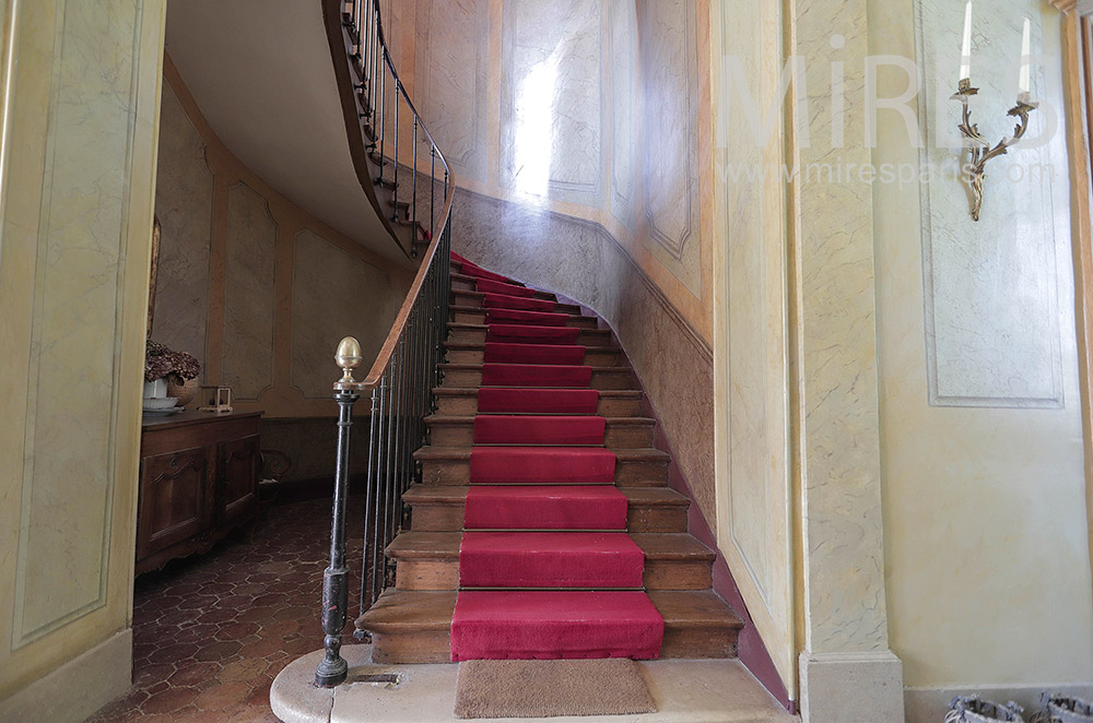 C2128. Staircase
