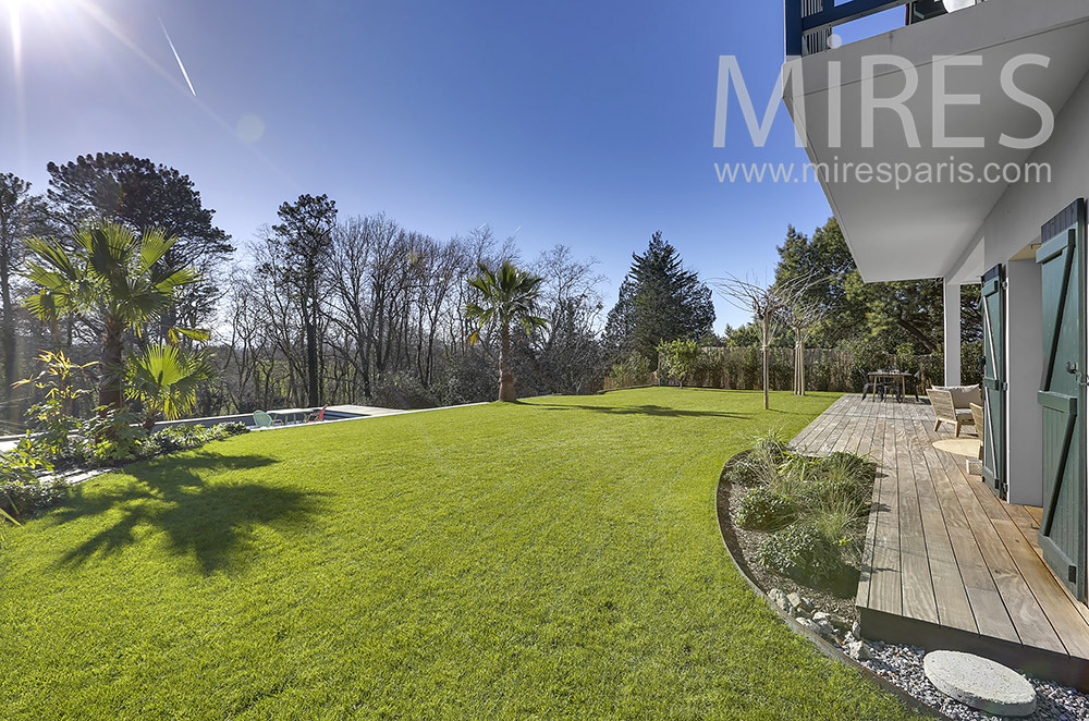 C2130. Garden