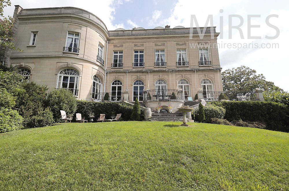 C1864 – Neo-classical castle