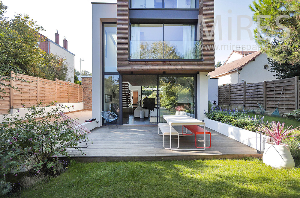 C2152 – Contemporary house