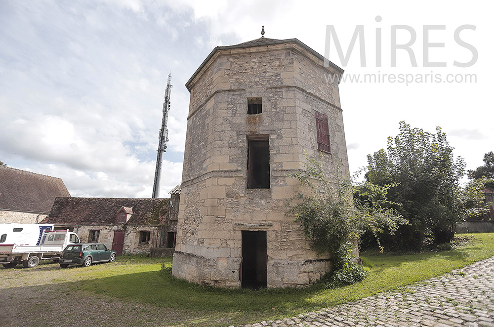 C2156 – 18th century dovecote