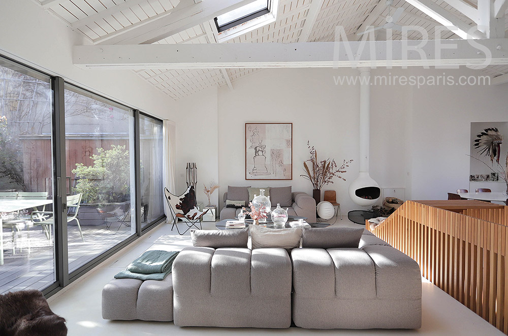C2161 – Beautiful contemporary living room
