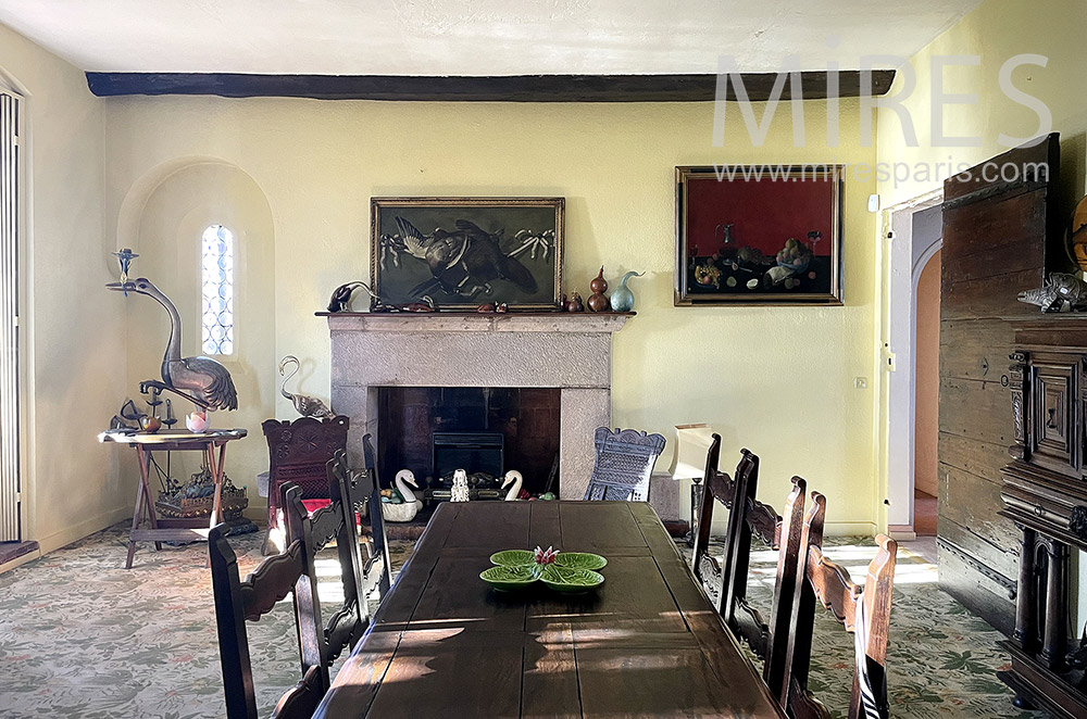 C2169 – Provençal dining room